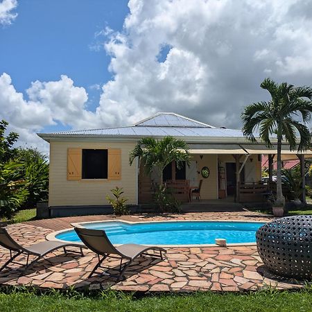 Charmante Villa Creole Climatisee, Jardin Tropical Et Piscine Prives Lamentin Экстерьер фото