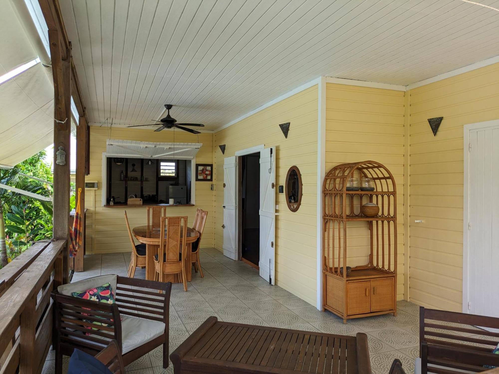 Charmante Villa Creole Climatisee, Jardin Tropical Et Piscine Prives Lamentin Экстерьер фото